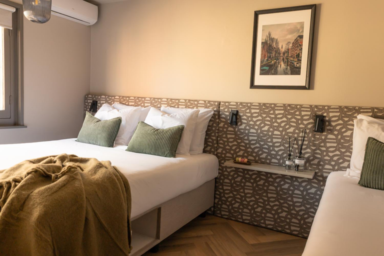 Bedroom 2, Frisco Inn, Amsterdam
