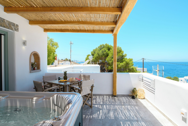 Outdoor dining 2, LE REVE, South Aegean