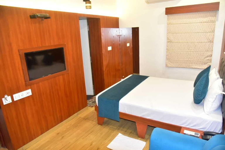 Room 5, HOTEL VEDIKA, Ranchi