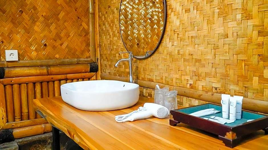 Bathroom 5, Jatinangor National Golf & Resort, Sumedang