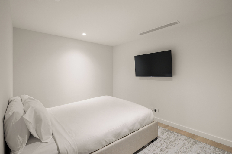 Room 3, Yves Residences - 2204, Gold Coast