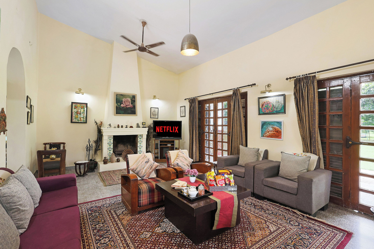 Living area 3, Alaya Stays Sheilma Farm 4 BHK with pool, Faridabad