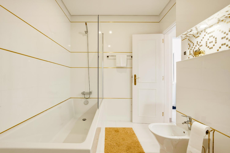 Bathroom 3, 605 Casa Sara, Lagos