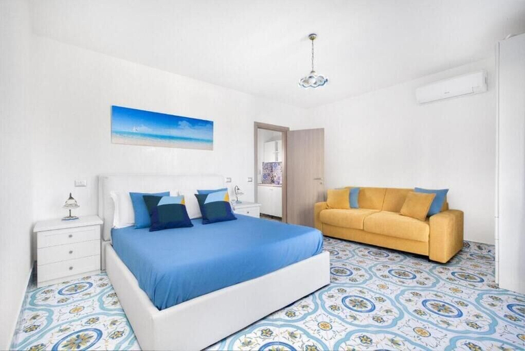 Bedroom 2, Millie Sorrento Suites, Napoli