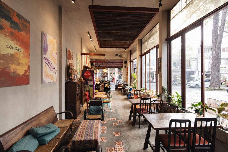 Food & Drinks 4, 9 Hostel and Bar, District 1