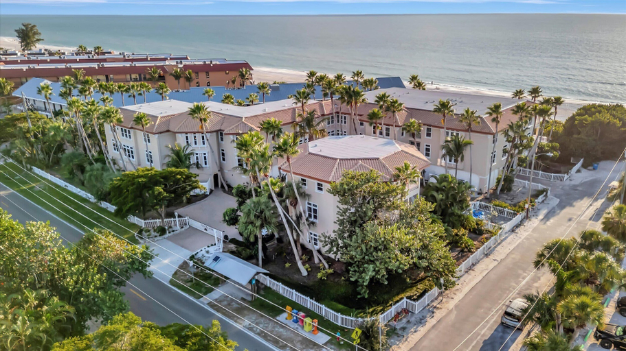 Room 3, Oceanview 3B Condo w Beach Access Heated Pool, Manatee