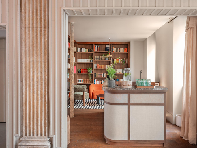 Public Area 4, Hôtel Belleval, Paris