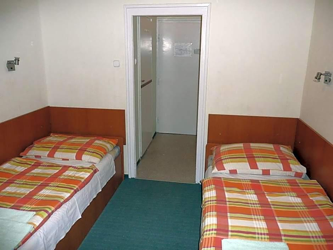 Bedroom 3, Hotel Touring, Nagykanizsai/Zalakaros