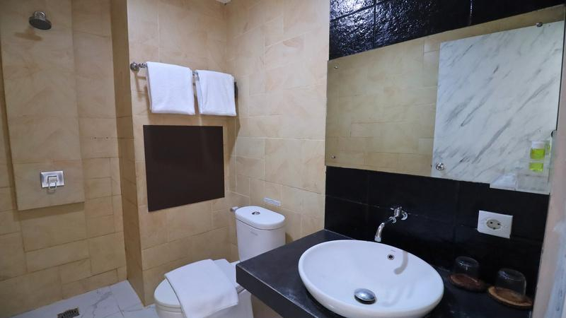 Bathroom 4, Jentra Dagen, Yogyakarta