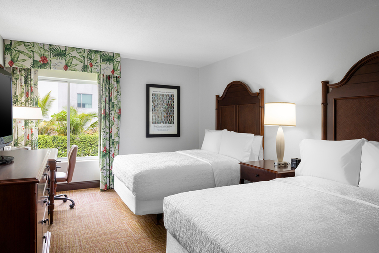 Bedroom 4, Hampton Inn & Suites San Juan