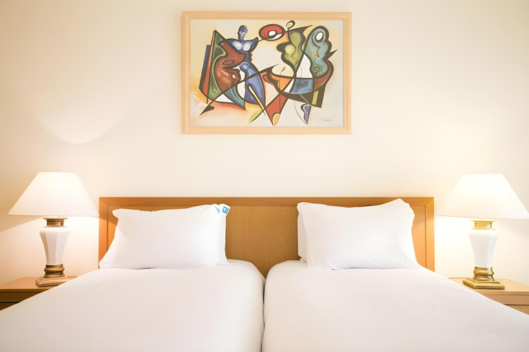 Bedroom 3, Hotel Mirachoro Praia, Lagoa