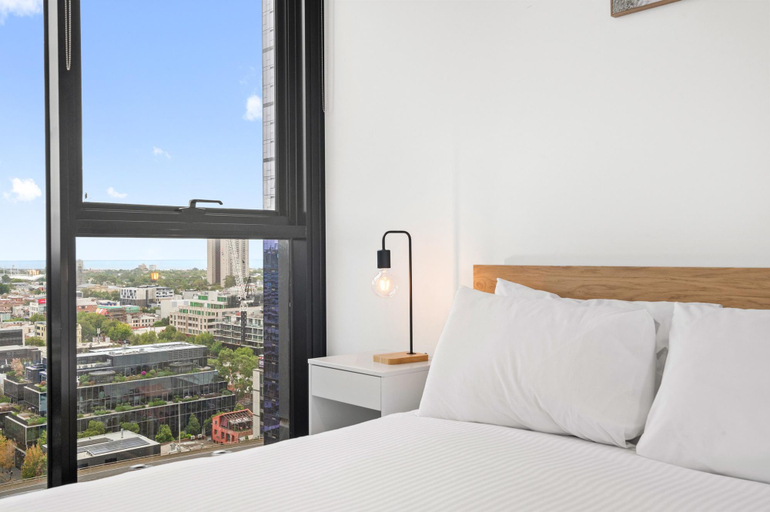 Bedroom 5, Central Southbank Apartment with Pool Access, Melbourne