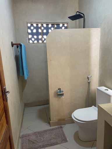 Bathroom 3, Aluna Beach House, Kaskazini 'A'