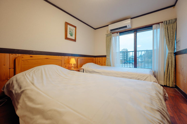 Bedroom 2, Hotel Morgenrot, Nishinomiya