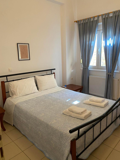 Bedroom 2, Aretousa, Crete