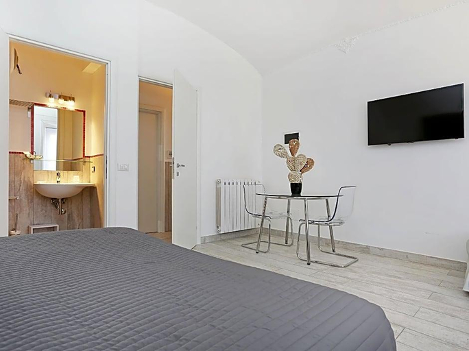 Bedroom 2, Houspitality Nero B&B, Roma
