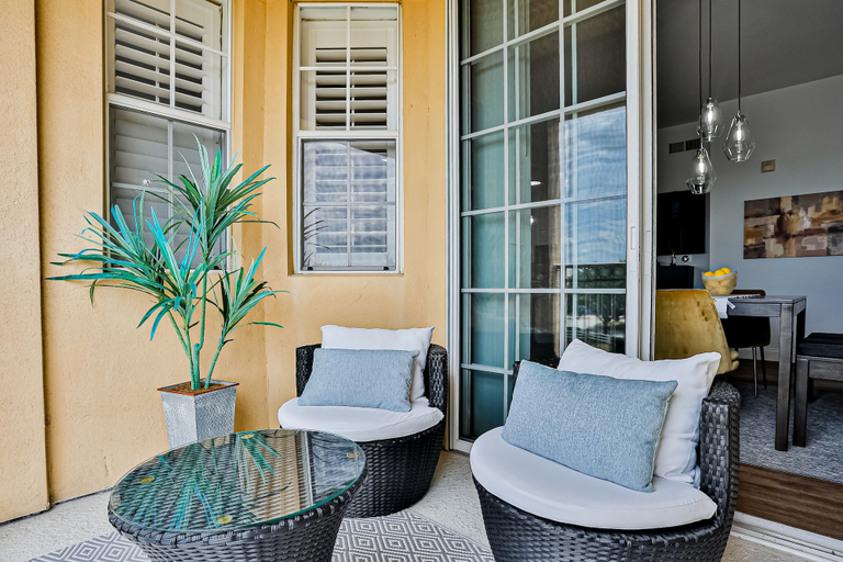 Terrace/patio, Stylish, Third-floor Condo With Water View, Pool, hot Tub, & On-site Game Room, Polk