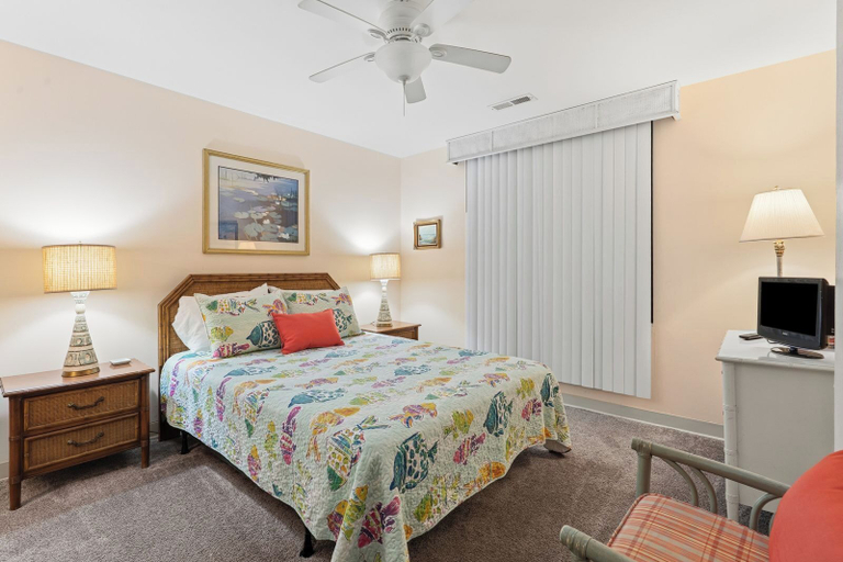 Bedroom 2, Sedgefield 102, Horry