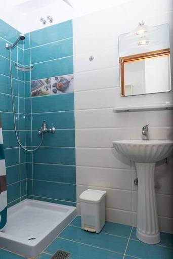 Bathroom 3, Studio Stars, Ionian Islands