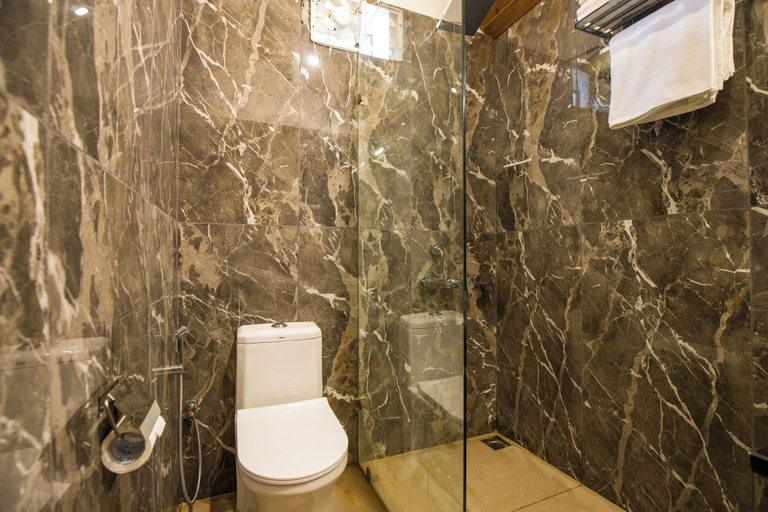 Bathroom 4, Alaya Stays Evara Serene 4BHK Villa, Dehradun
