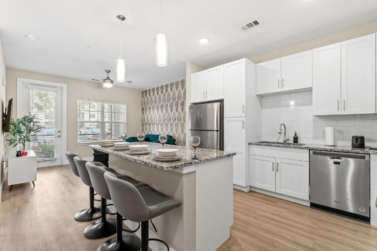Private kitchen 2, Pinnacle Apartments W Amenties by Heavenly Homes, Orange