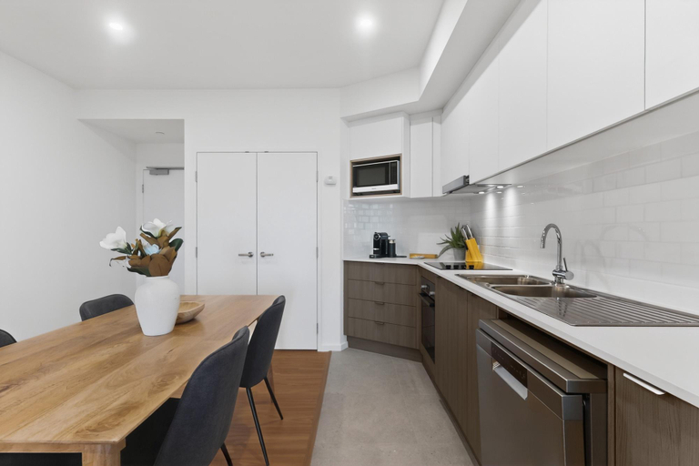 Kitchen 3, Bright Newly 2 Bed Apartment With Balcony Views, Perth