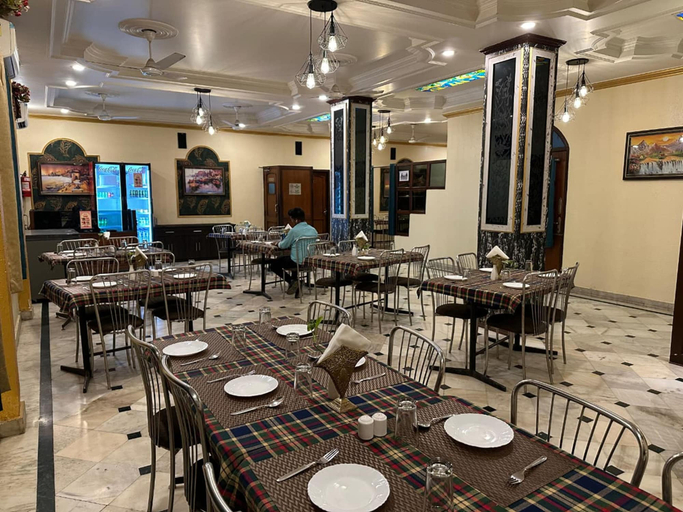 Food & Drinks 4, Hotel Meghdoot, Sant Ravi Das Nagar