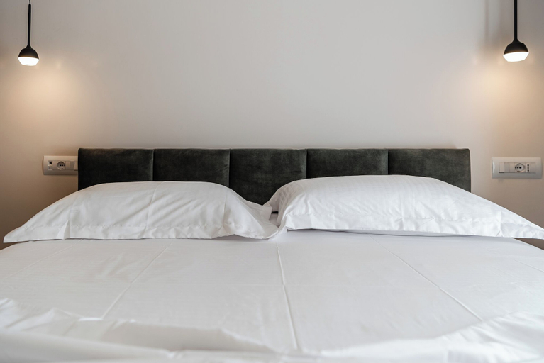 Room 5, Sea La Vie Apartment, Kavajës