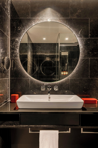 Bathroom 5, The Dean Munich, Autograph Collection®, München