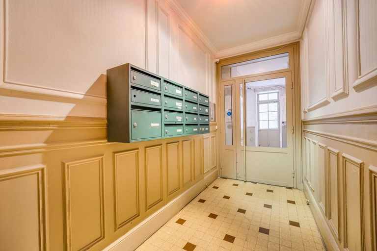 3, Modern Apartment 1BR/4P - Levallois, Hauts-de-Seine