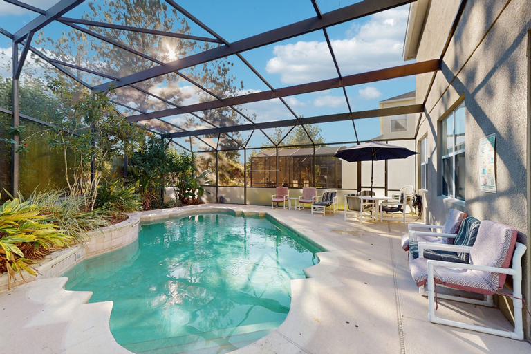 Pool 3, Gorgeous Private Home, Dog-friendly, Private Pool & Close to Parks, Polk