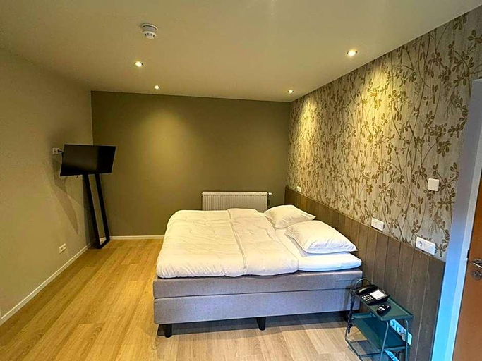 Bedroom 5, Hotel Bemelmans, Valkenburg aan de Geul