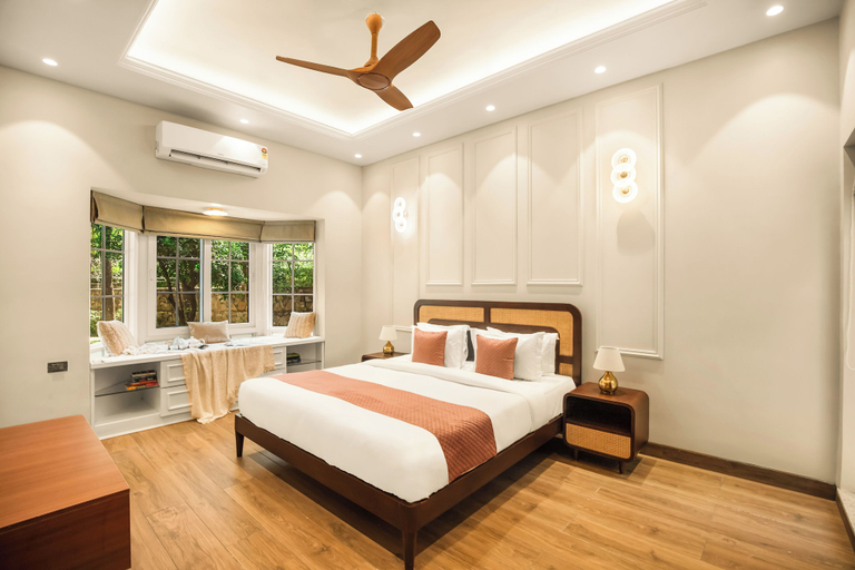 Room 4, ELIVAAS Varsha Greens 4 BHK with Pool, Mewat
