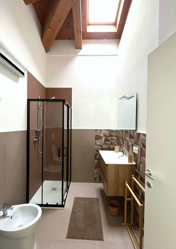 Bathroom 5, Bologna Rooms & Art, Bologna