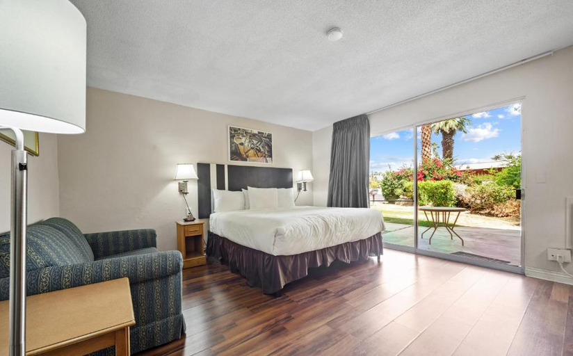 Bedroom 3, SOL SPRINGS INN, Riverside