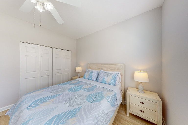 Room 5, Idyllic Townhome With Patio, hot Tub, Pool, Kitchen & W/D - Snowbird-friendly, Polk