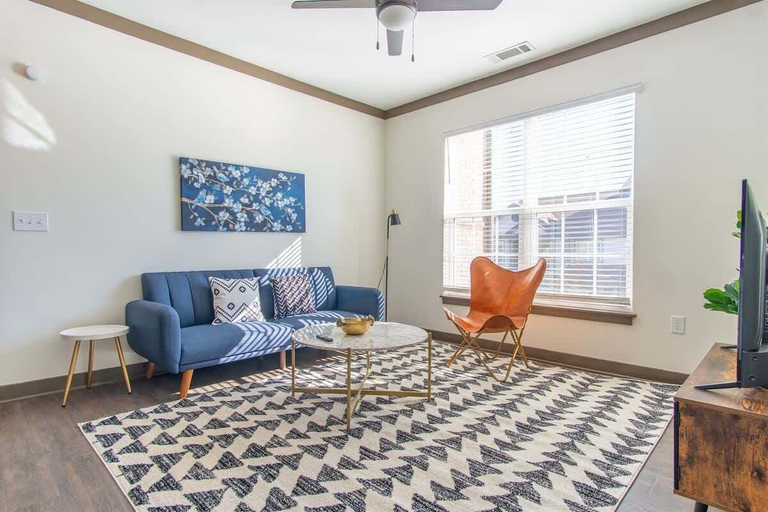 Living area 4, Boulevard Stays - Hurstbourne, Jefferson