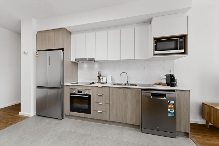 Kitchen 5, Modern,Newly Furnished Apartment with Full Kitchen, Perth