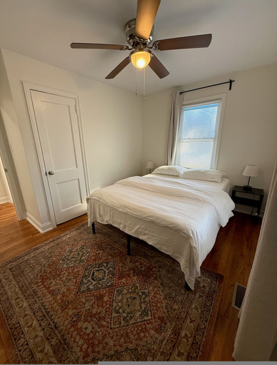 Room 5, New Cozy Durham 2 Bedroom Home A, Durham