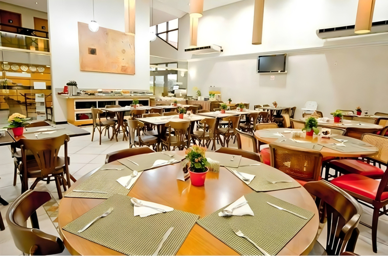 Food & Drinks 5, Hotel Golden Park Campinas Viracopos By Nacional Inn, Campinas