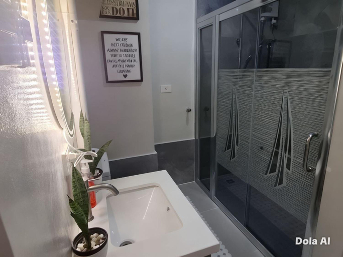 Bathroom, Prime World District Condo, Lapu-Lapu City