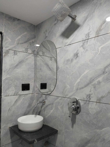 Bathroom 2, Hotel Grand CG, Ahmadabad