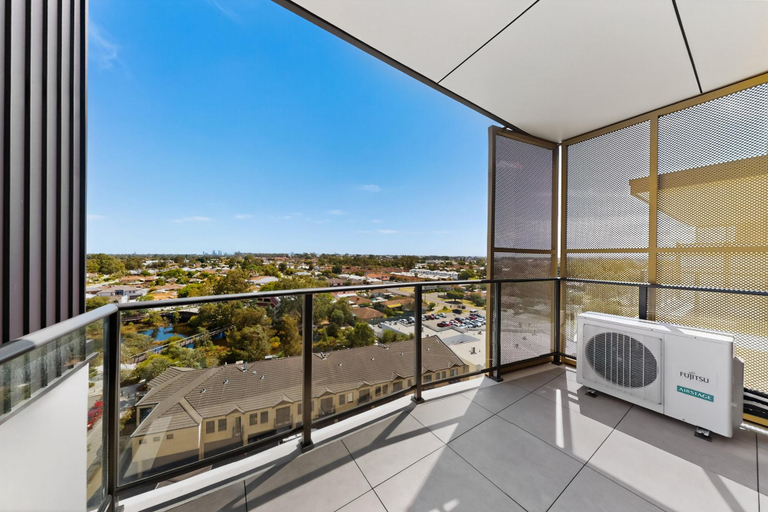 Balcony/terrace 5, Bright Newly 2 Bed Apartment With Balcony Views, Perth
