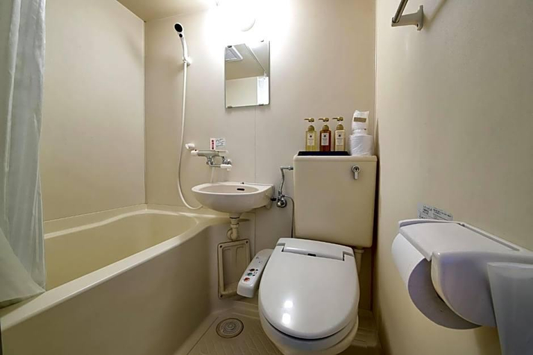 Bathroom 4, HOTEL Nishikawaguchi Weekly, Warabi