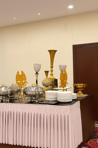Food & Drinks, Hotel Solaris, Indore