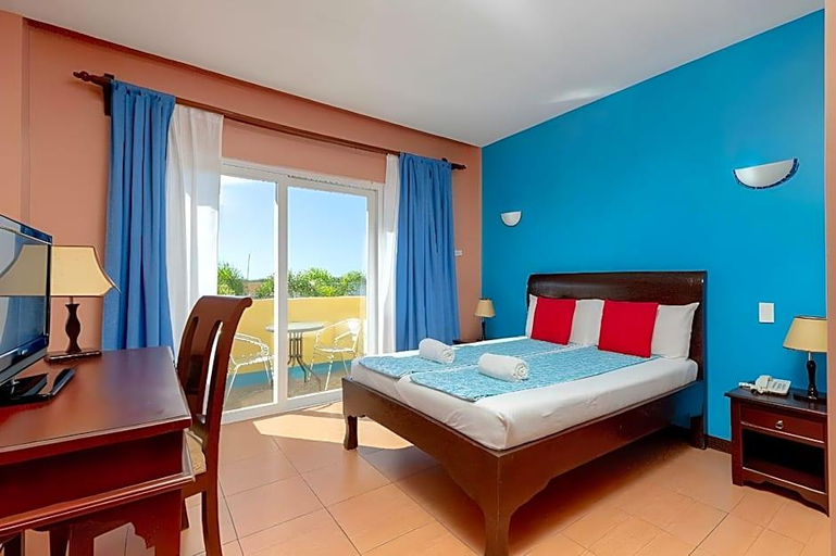 Bedroom 4, OveMar Resort Hotel, Santa Catalina