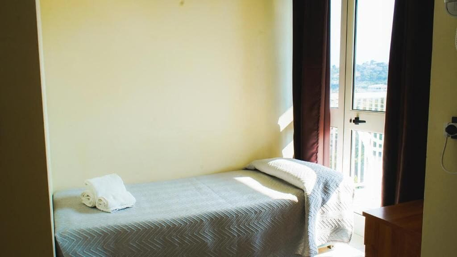 Bedroom 3, Hotel Atlantic, Teramo