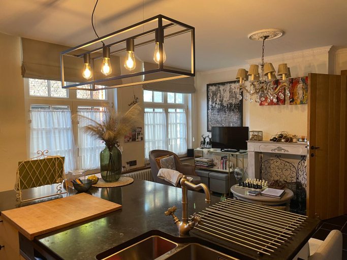 Food & Drinks, Comfort Equipped Guestsuite Lady Anna Bruges, West-Vlaanderen