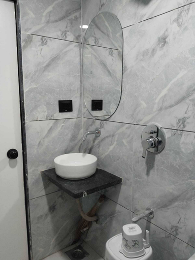 Bathroom 5, Hotel Grand CG, Ahmadabad