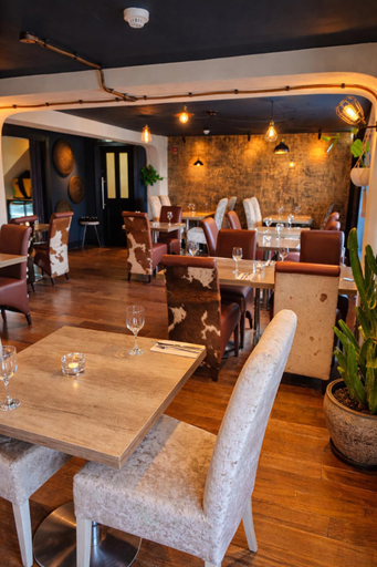 Food & Drinks 5, Crescent Victoria Hotel, Kent